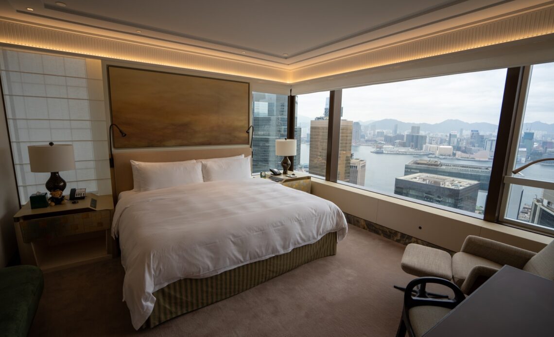 Review: Island Shangri-La Hong Kong