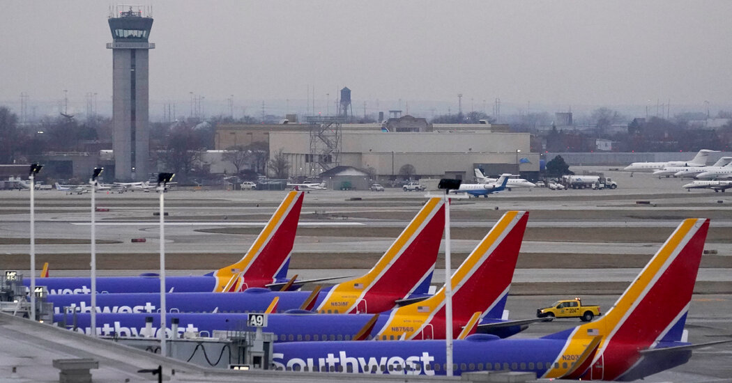 Southwest Airlines Briefly Halts Takeoff of Flights