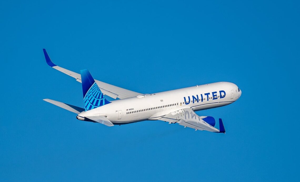 United plane makes emergency landing after cockpit window opens mid-flight