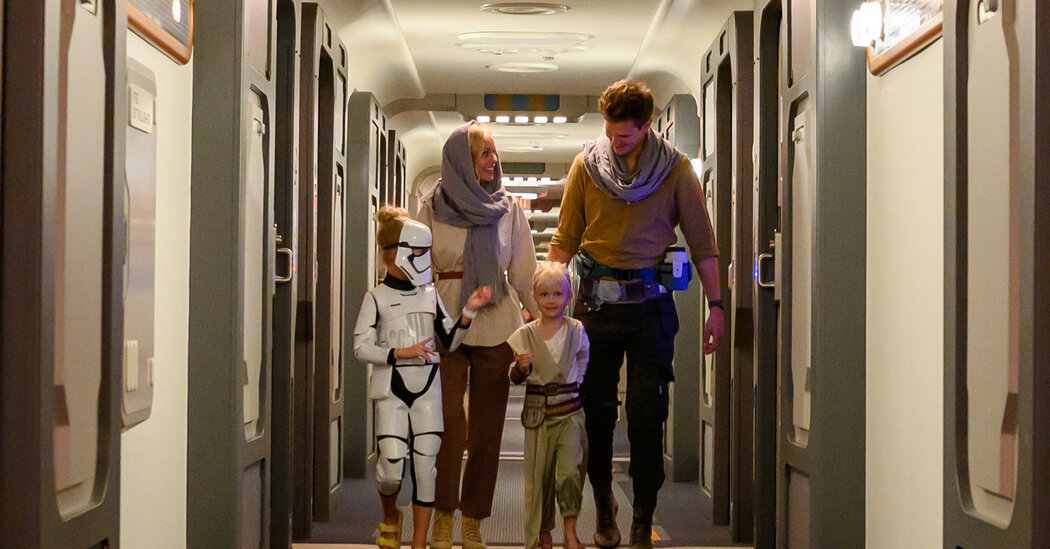 Disney’s ‘Star Wars’ Hotel, Galactic Starcruiser, to Close