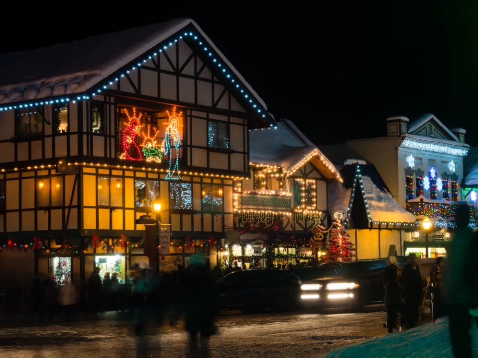 Christmas light in Leavenworth Bavarian-styled village