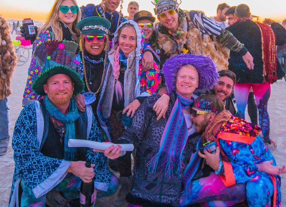 what to wear to burning man