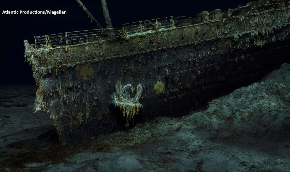 A day without contact and crew members aboard. Missing Titanic shipwreck sub faces race against time