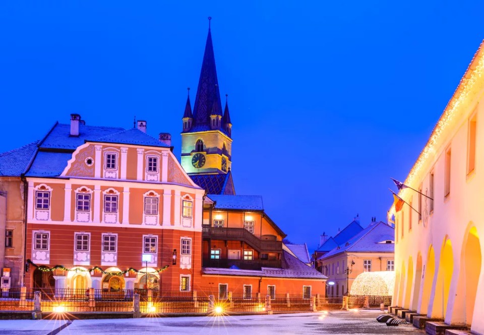 Sibiu, Transylvania. Evangelical Cathedral, dominates Liar's Bridge connecting Small Square with Huet Square, medieval Saxon city of Sibiu, Romania.