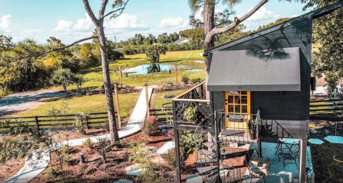 Treehouse Vrbo in Orlando, Florida