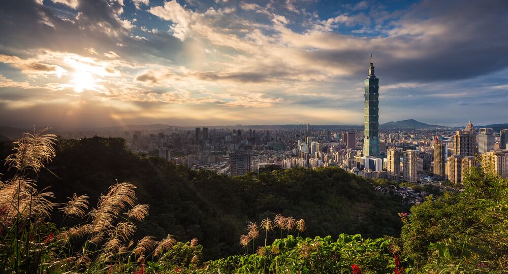 skyline of taipei