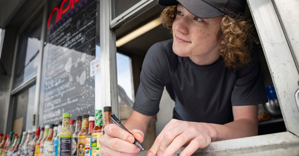 Alaska’s Food Trucks - The New York Times