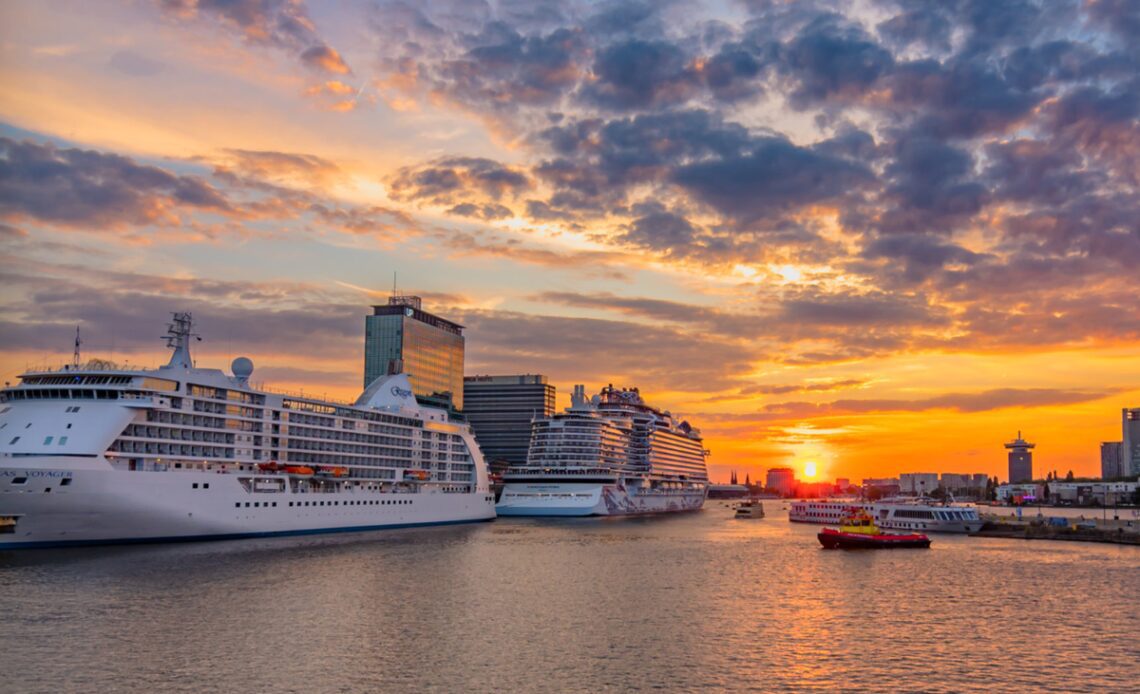 Amsterdam to ban cruise ships from city centre