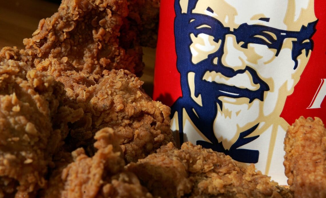 British Airways apologise to passengers-for serving KFC after ‘forgetting food’ on 12 hour flight