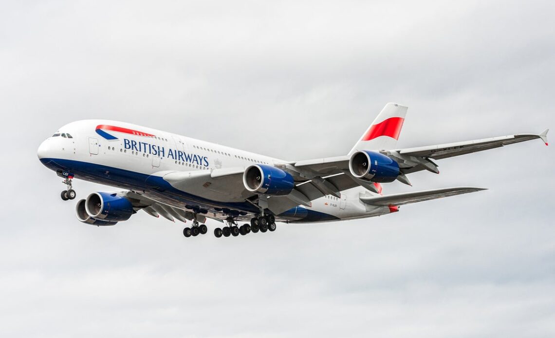 British Airways flight forced to turn back after ‘burning smell’ makes cabin crew ‘dizzy’