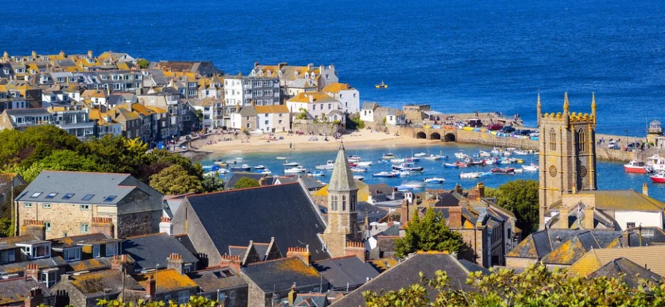 Panoramic view of St Ives Old town, a popular seaside resort on atlantic coast, Cornwall, United Kingdom