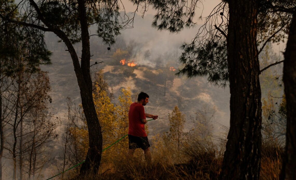 Europe travel advice: Brits given updated travel advice for Spain and Greece during extreme heat and fires