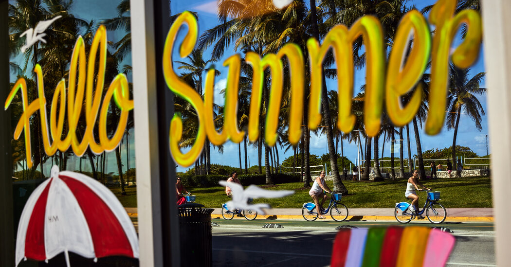 Florida Tourism Rolls On Despite Travel Advisories and Political Battles