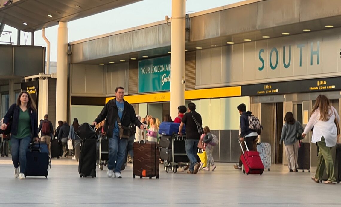 Gatwick: Weekend strikes off as ground handling staff get better pay offers