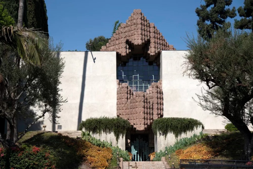 The Sowden House, designed by Lloyd Wright.