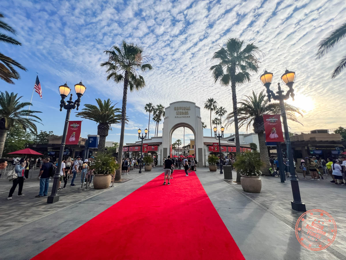 guide to universal studios hollywood red carpet entrance gate