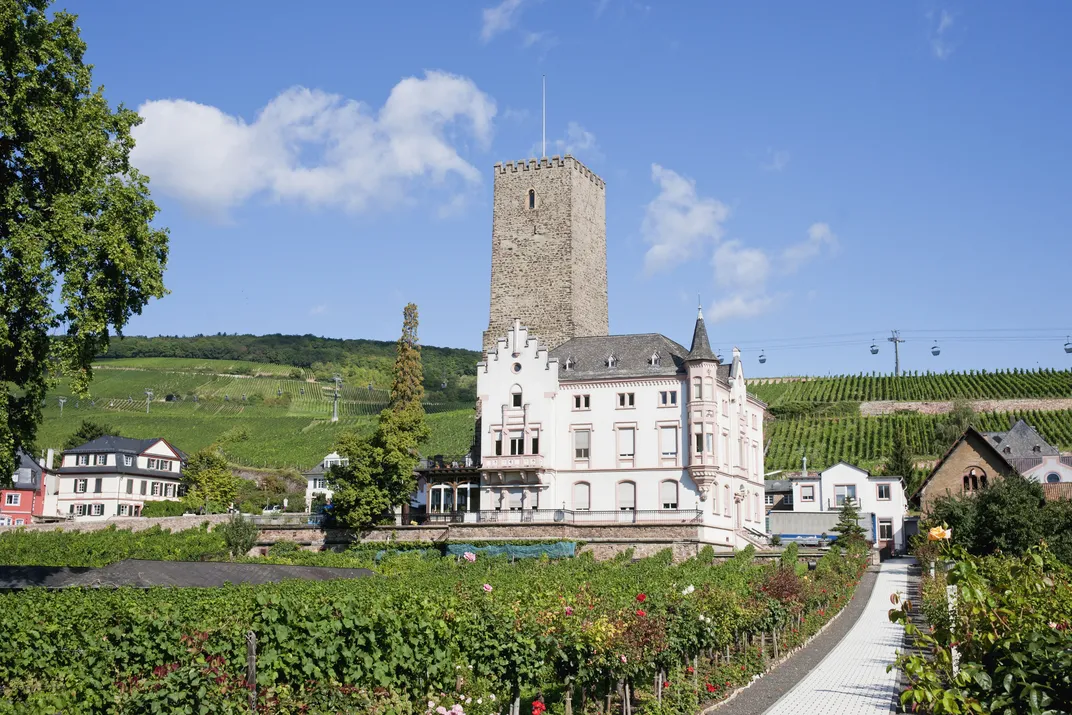 Boosenburg Castle in Rüdesheim am Rhein