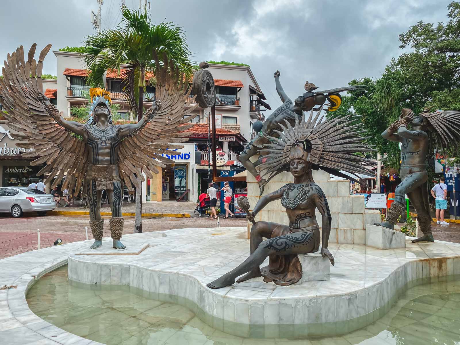 Things to do in Playa Del Carmen La Quinta Avenida or 5th Avenue