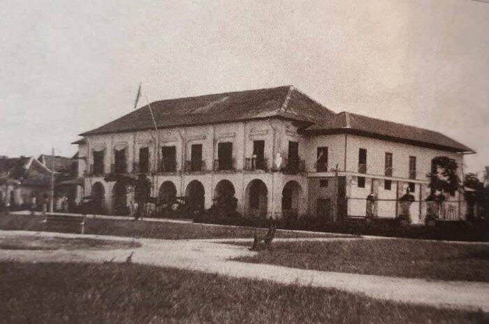 The Casa de Cabecera of the Provincial Capitol of Bohol, built in 1860.