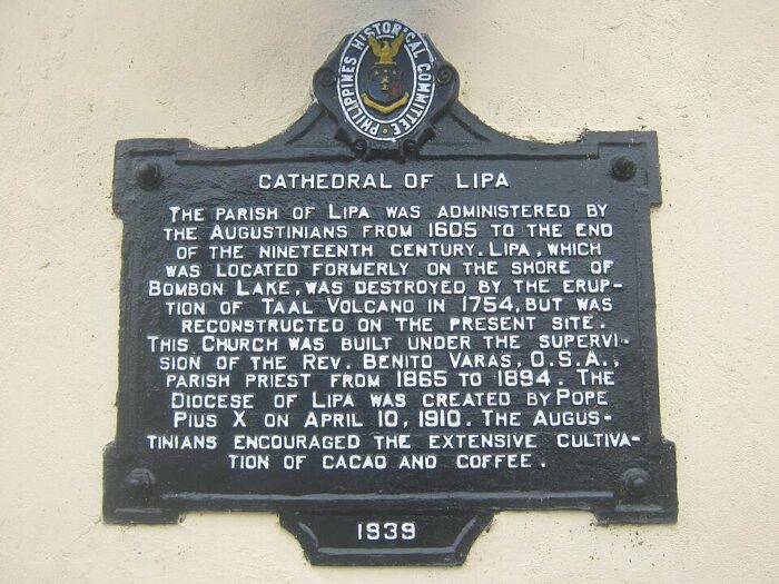 Lipa Cathedral in Batangas province historical marker by RaMmpage18 via Wikimedia cc