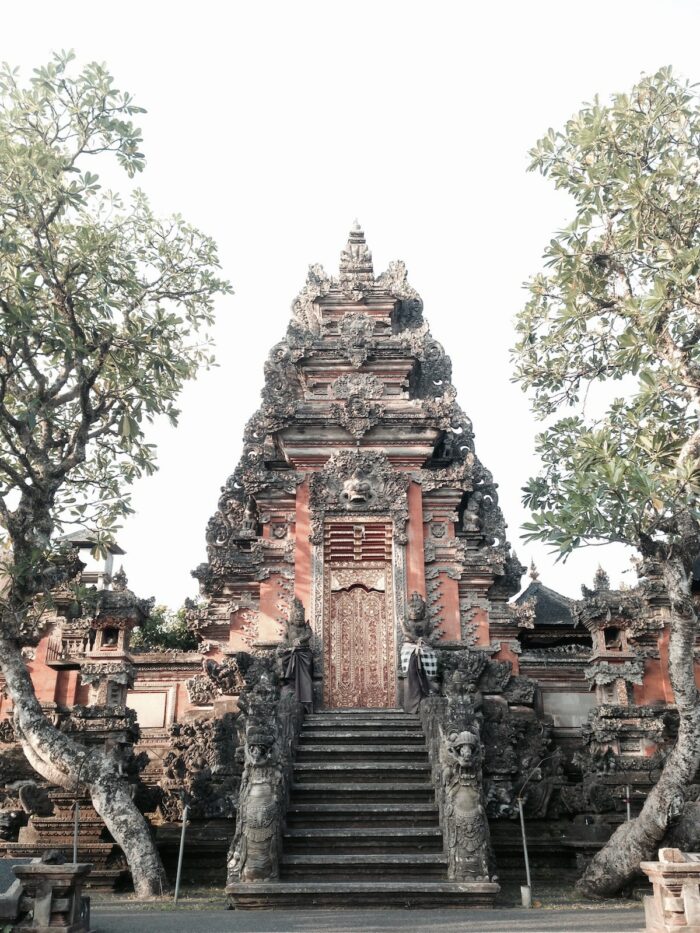 Pura Tirta Empul by Pahala Basuki via Unsplash