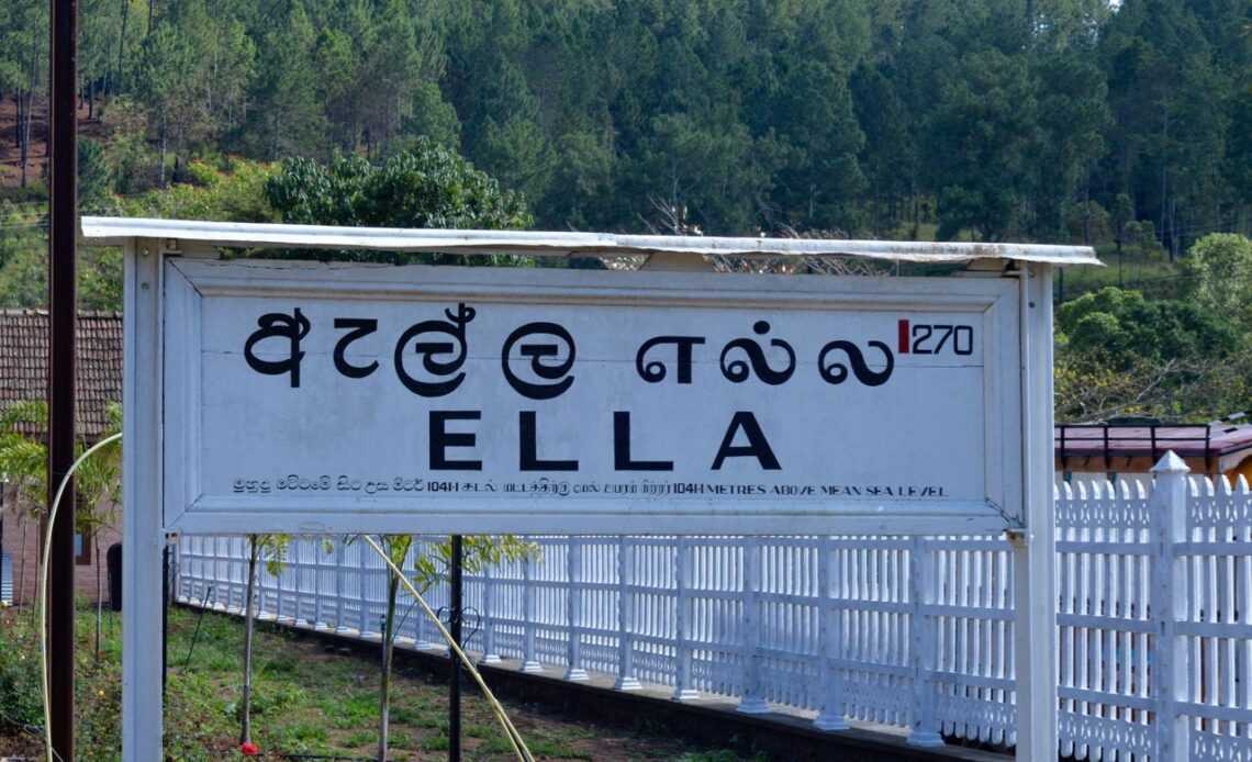 Start your Ella Rock hike from Ella railway station