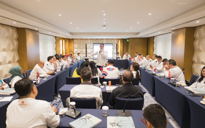 MEETING OF THE MINDS Willment Leong, WORLDCHEFS continental director for Asia, speaks in a closed-door meeting on Aug. 1 with WORLDCHEFS presidents