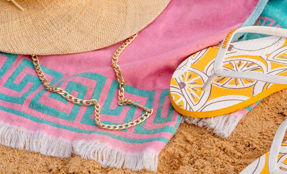 The Ultimate Beach Vacation Packing List: Top 5 Beach Bag Essentials You Can't Forget