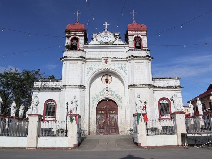 Saint Catherine of Alexandria Church Carcar by Patrickroque01 via Wikimedia cc