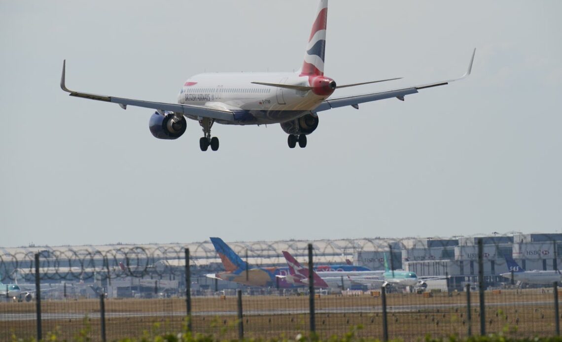 UK air traffic control failure as holidaymakers flying on bank holiday warned of long delays
