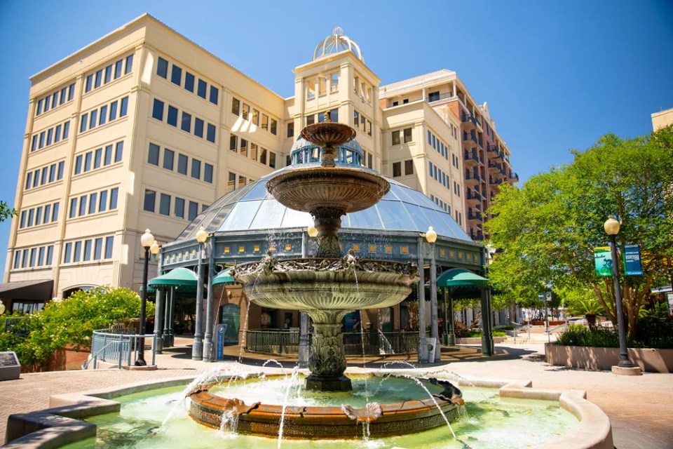 Kleman Plaza Fountain Tallahassee FL