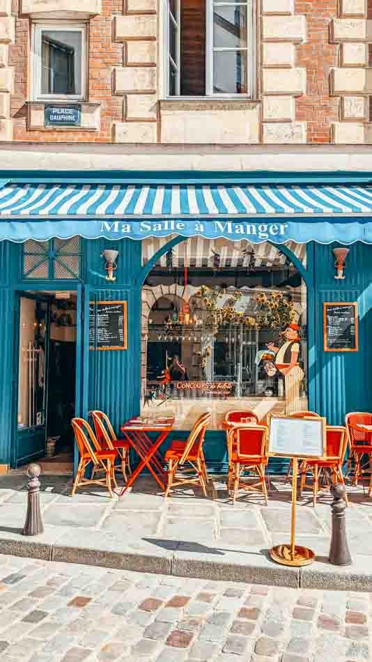 cute cafe in where to stay in paris for the first time france