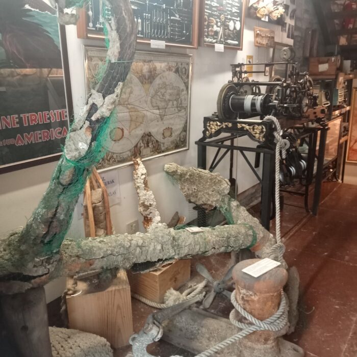 Maritime relics inside the Platentia de Burton Museum