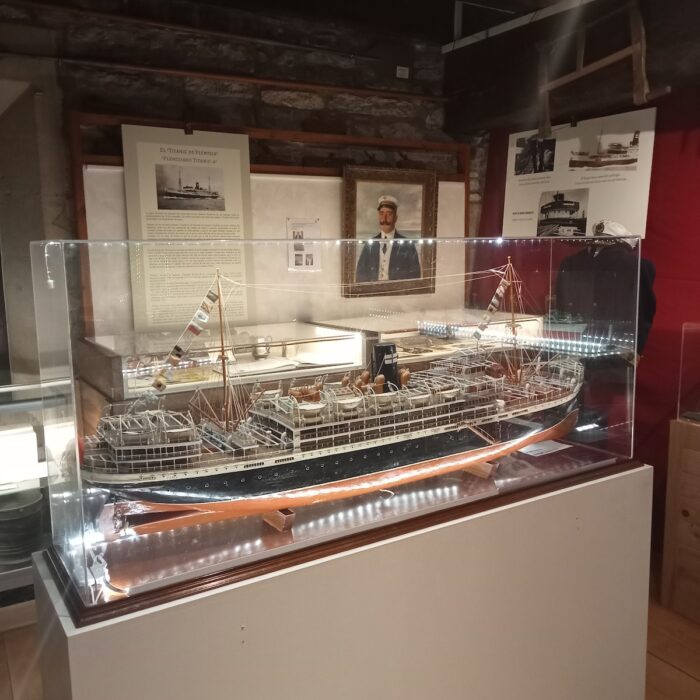 A 16th century vessel model in the Platientia Butron Museum