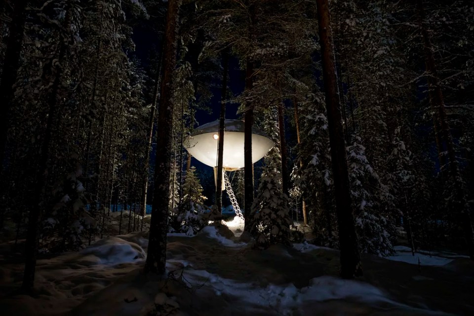 UFO hotel winter