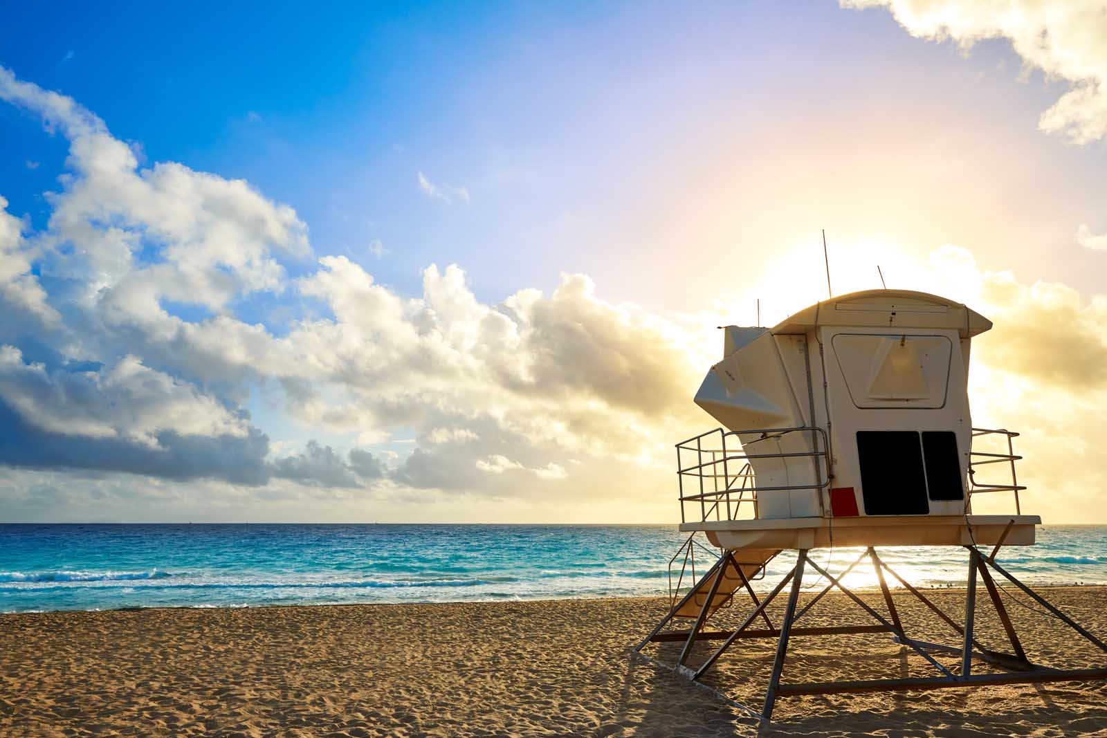 Fort Lauderdale Beach Park at sunrise