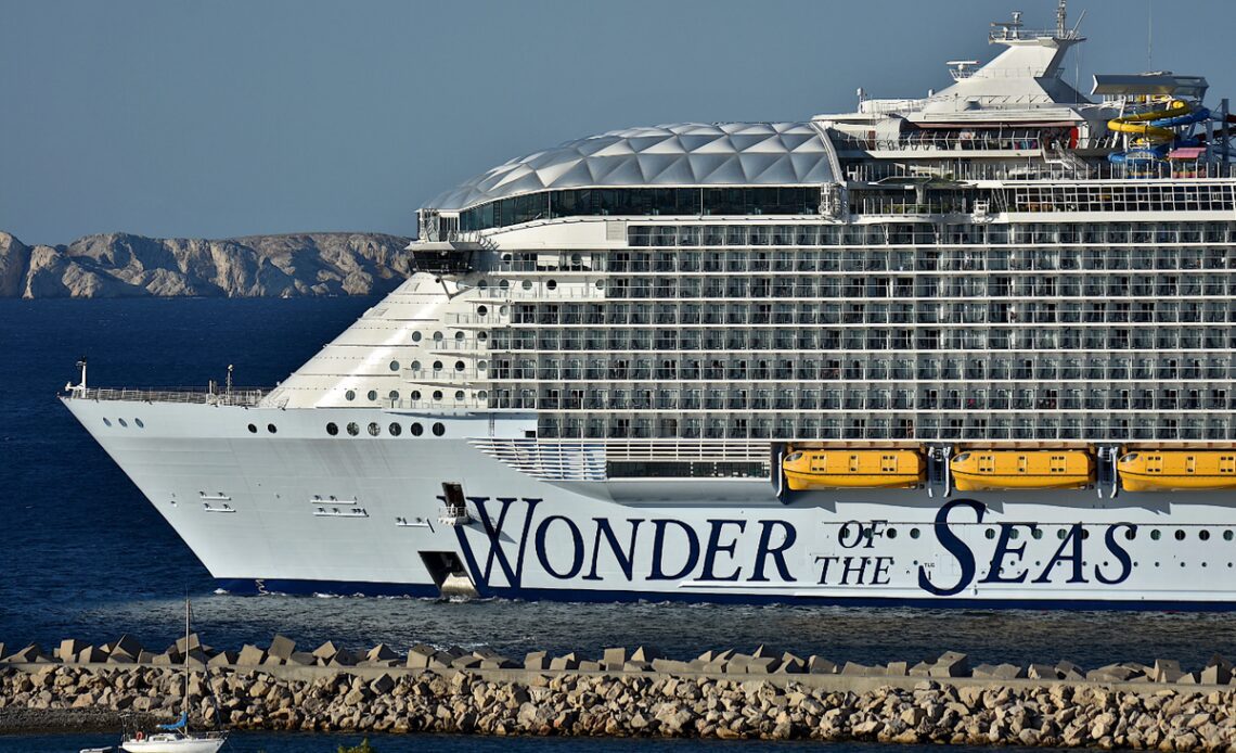 Passenger on Wonder of the Seas cruise ship goes overboard