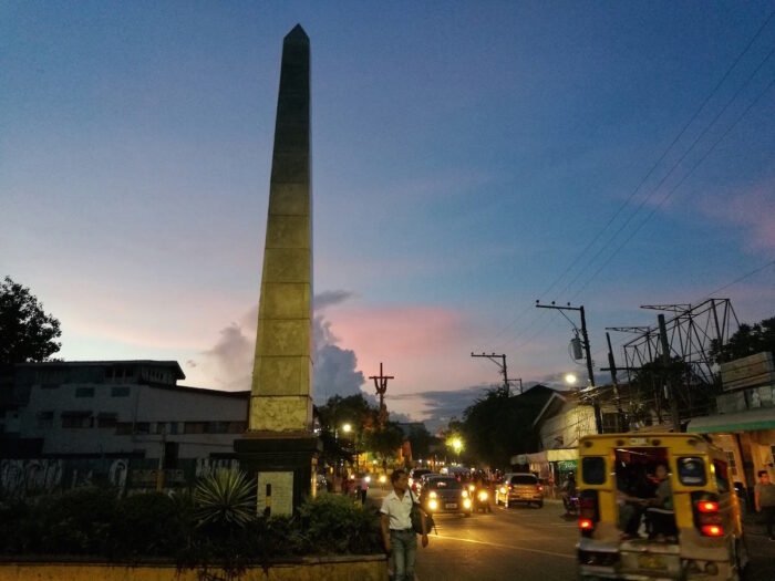 Colon Street Marker