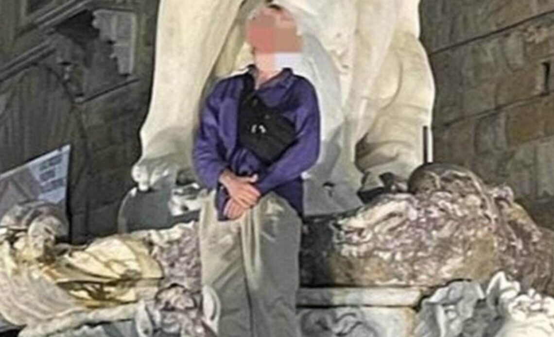Tourist breaks off chunk of historic Florence statue