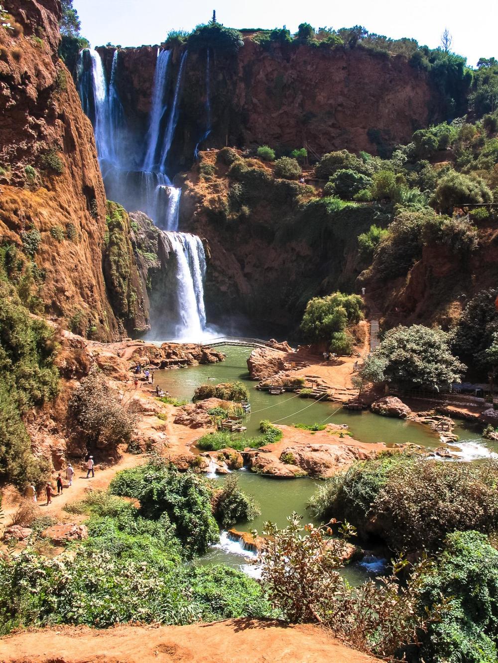 14 Amazing Waterfalls Around The World You Have To Travel To See! (3)