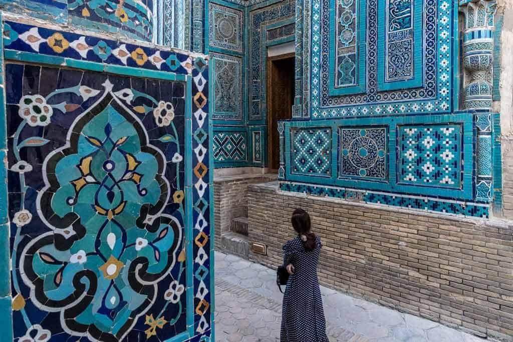 Lady Walking Things To Do In Samarkand
