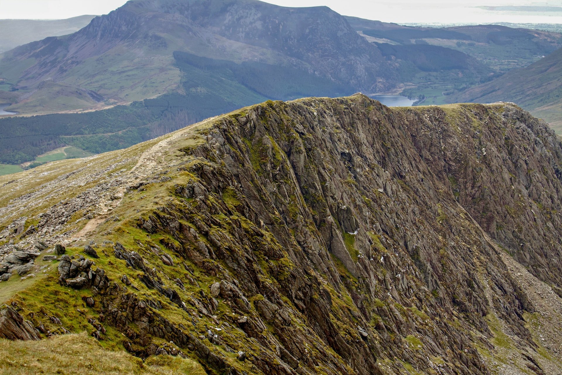 The peak of Mount Snowdon in Wales  (photo: Isa Macouzet)