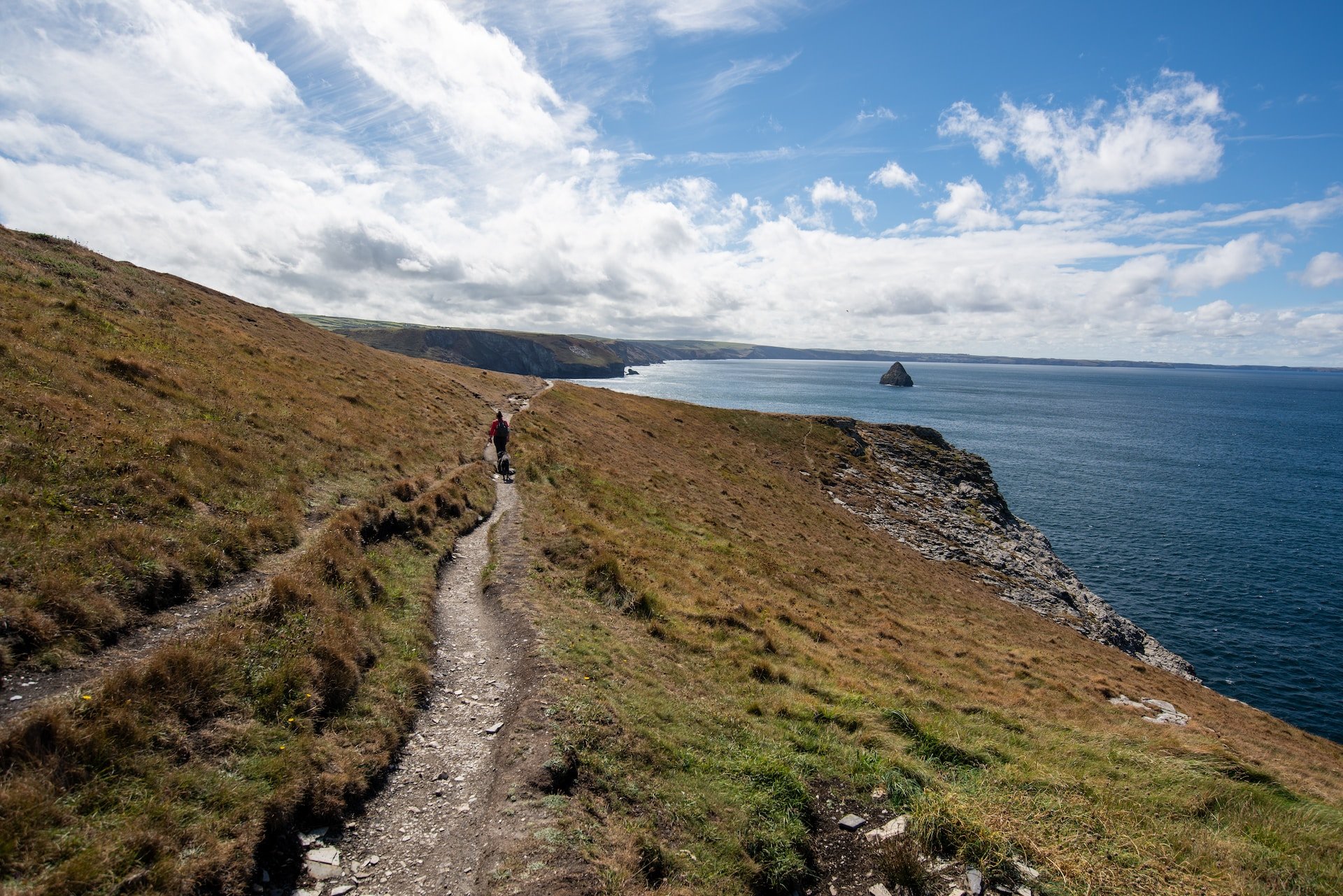 Park your caravan and go backpacking along the South West Coast Path in Cornwall, UK (photo: Crispin Jones)