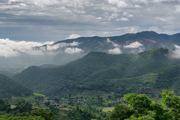 A viewpoint in Araku,clouds passing by the hills