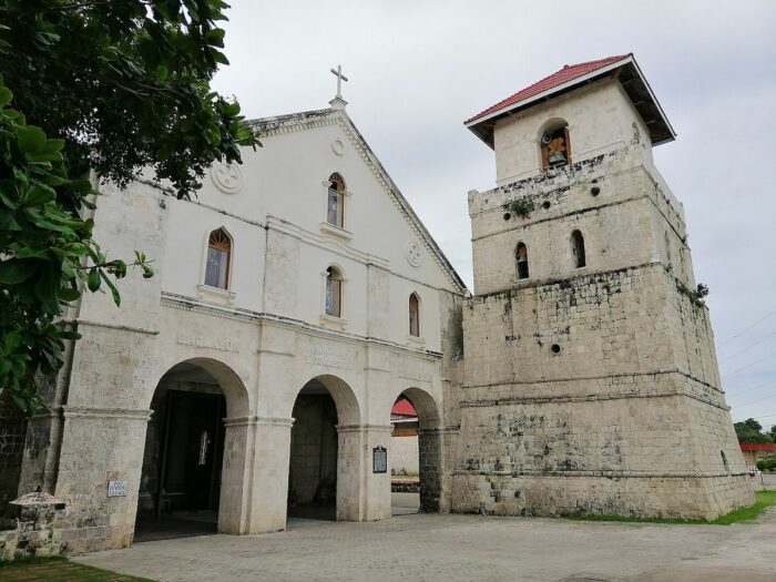 Baclayon Church by Ford1981 via Wikimedia cc