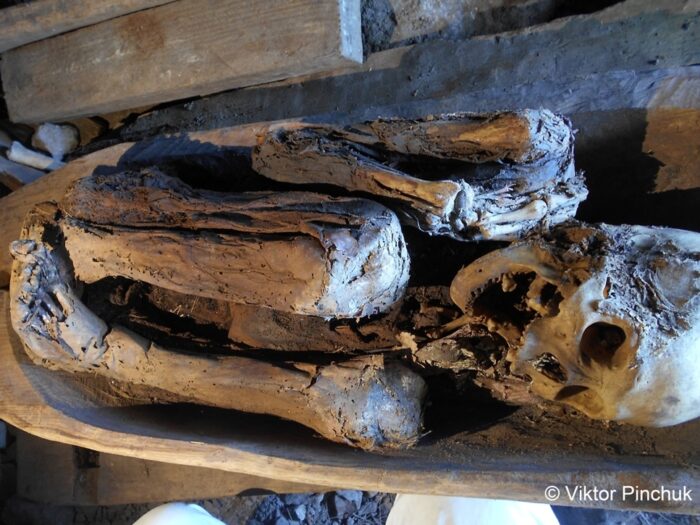 Mummy from Bangao Mummy Cave photo by Victor Pinchuk via Wikimedia cc