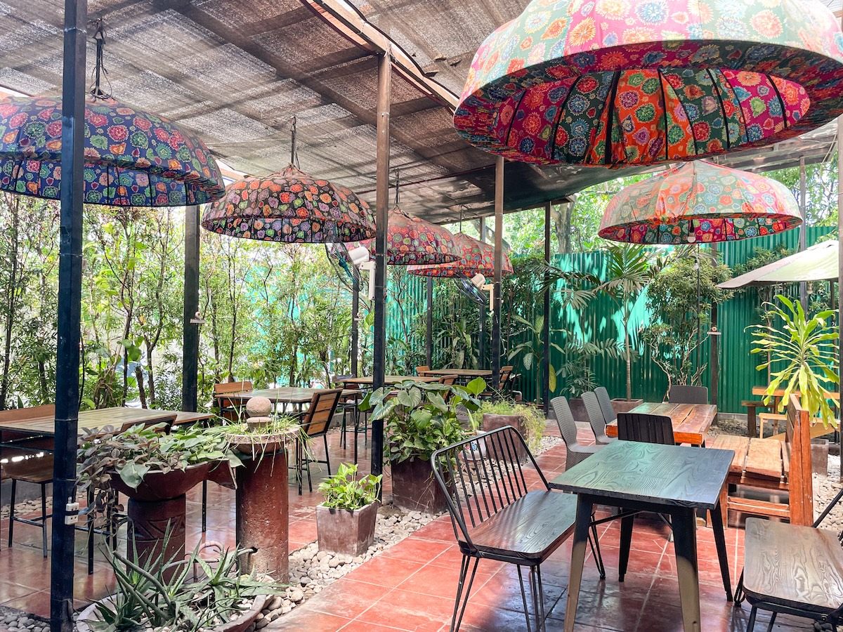 Alfresco at Dennis Coffee Garden, San Jose branch