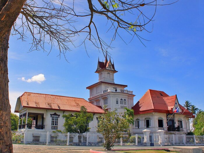 Aguinaldo Shrine by Obra19 via Wikimedia cc