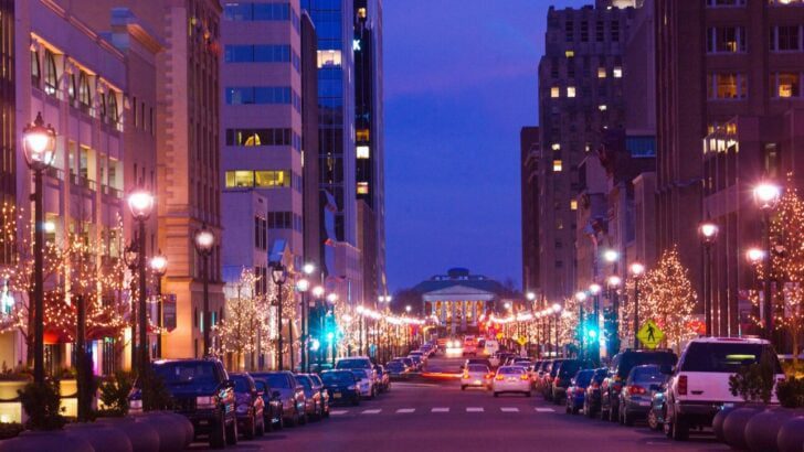 raleigh-downtown-night