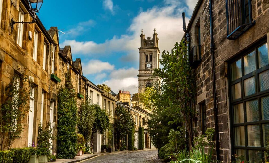 The narrow and charming Circus Lane in historic Edinburgh, Scotland on a sunny day